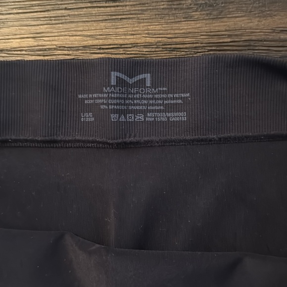 Maidenform Basically Sexy Black Seamless Smoothing Shorts Large NWT - Picture 5 of 11